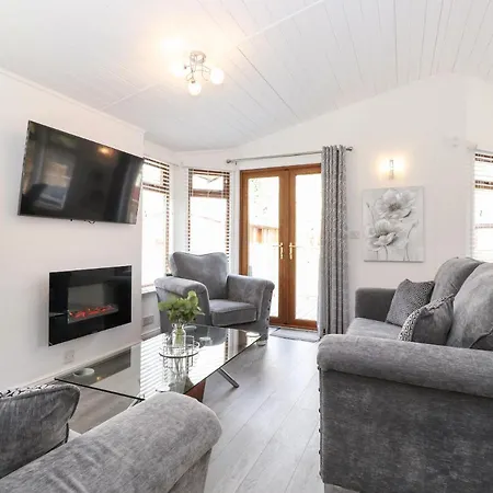 Keswick Court 2 * Windermere